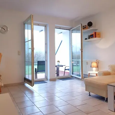 Strandlaeufer Usedom Im Gruenen Ruhig Terrasse Parkplatz 아파트 Karlshagen